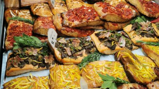 Valokuva: Kalaa Siuntion Savustamossa